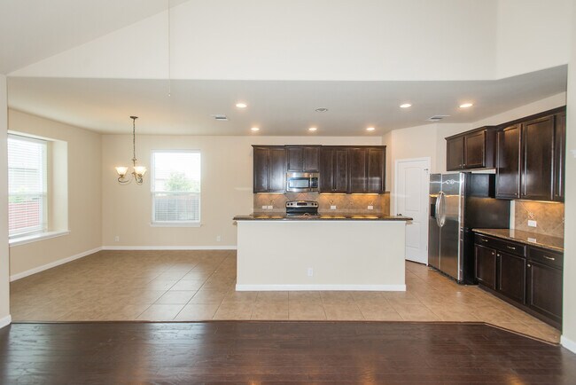 Building Photo - Cedar Park Beauty - Leasing Now