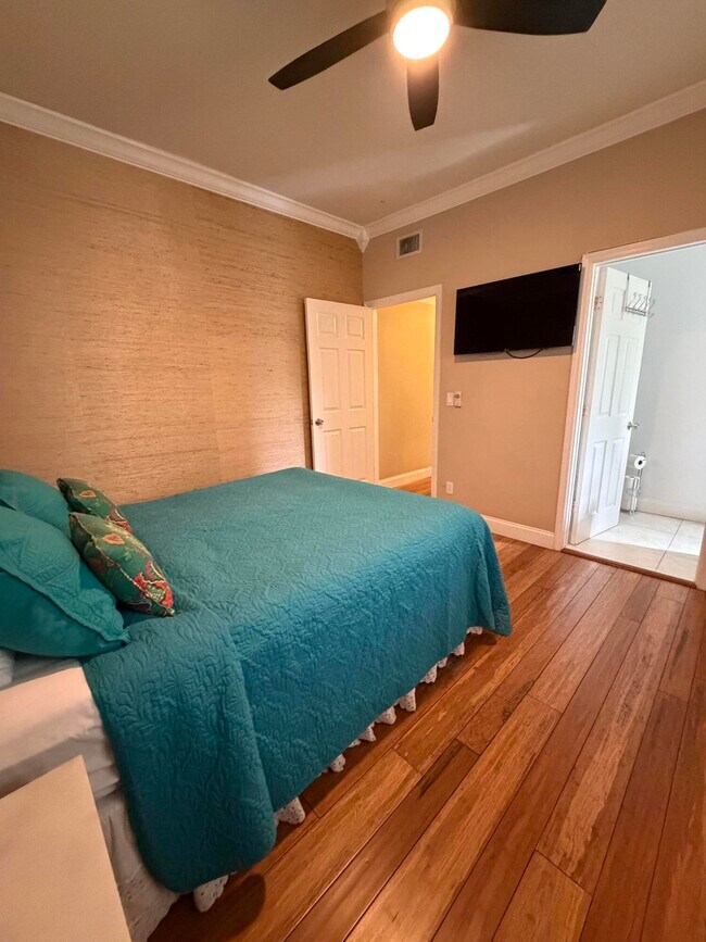 Building Photo - 515 Ardmore Rd