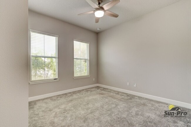Building Photo - 6263 W Fallsgrove Ln