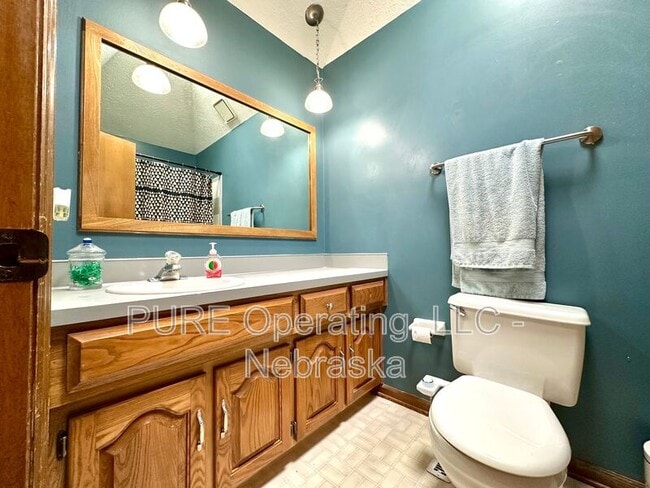 Building Photo - 5018 S 163rd St
