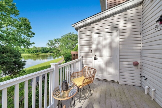 Building Photo - 412 Flintlock Ct