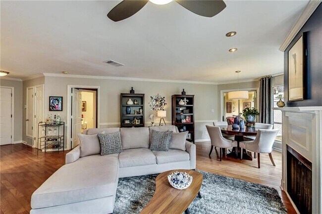 Building Photo - 203 14th St NE