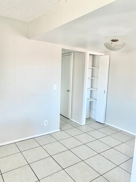 Building Photo - 1062 N July Cir