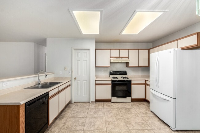 Building Photo - 1116 S 53rd St