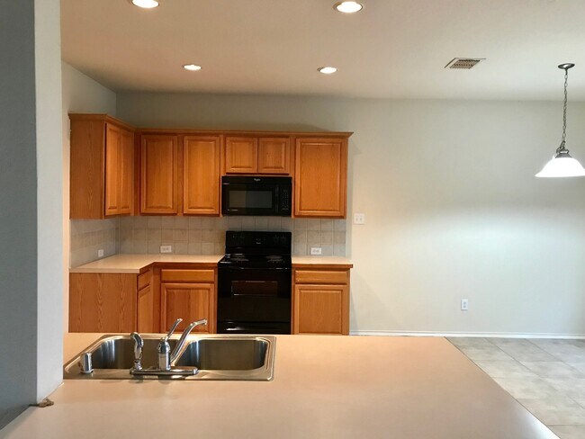 Building Photo - 413 Mystic River Trail