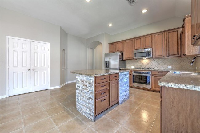 Building Photo - 17106 Tupelo Garden Cir