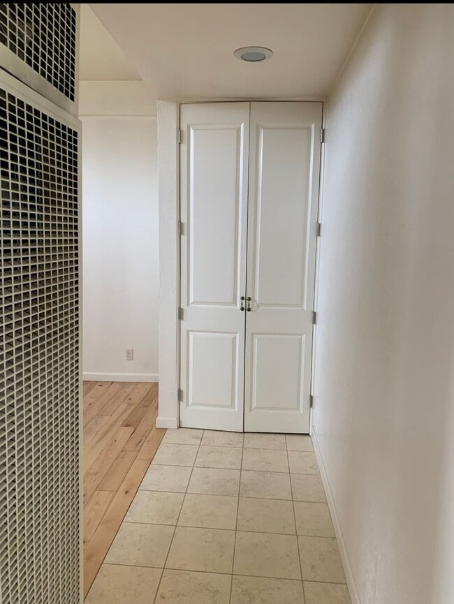 Building Photo - Charming Studio in La Selva!