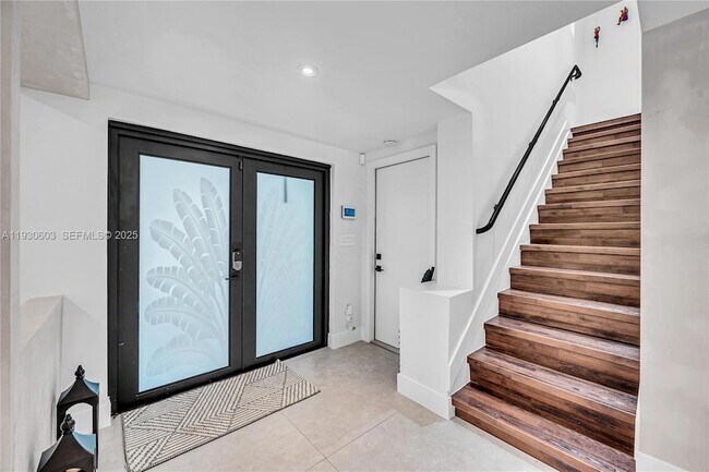 Building Photo - 11340 SW 74th Ct