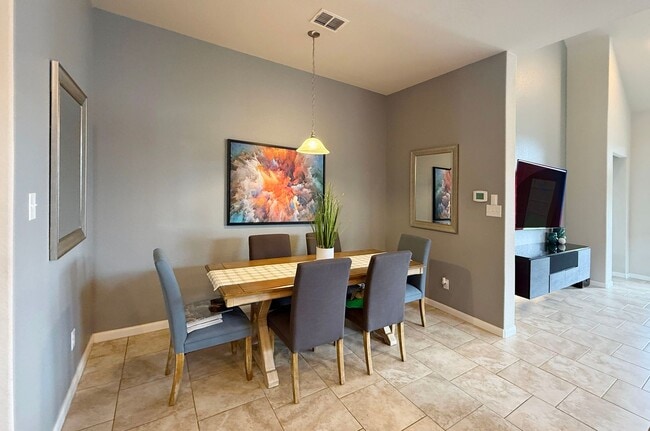 Building Photo - Beautiful 4/3.5 Home Available In Northwest San Antonio!