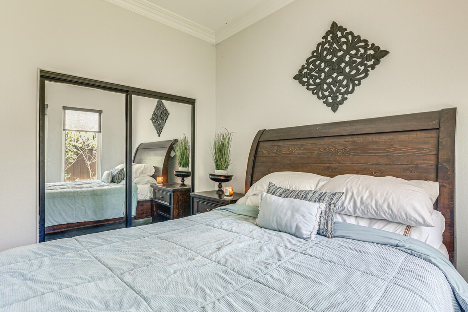 Building Photo - 2225 Corte Ananas