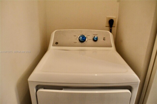 Building Photo - 4402 SW 160th Ave