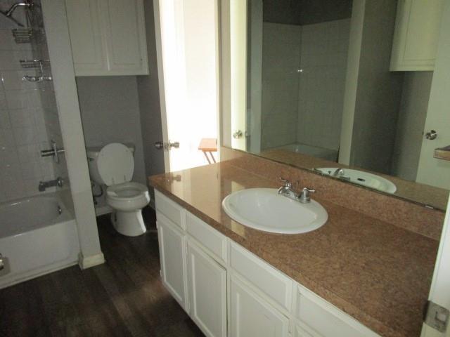 Building Photo - 3017 W Sycamore Cir