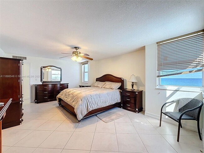 Building Photo - 1890 S Ocean Dr