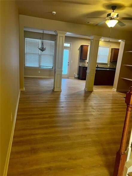 Building Photo - 3702 Brockenhurst Dr