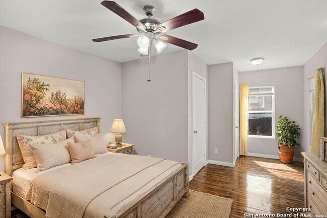 Building Photo - Well-Maintained 3-Bedroom Home – Ideal for Students & Professionals!