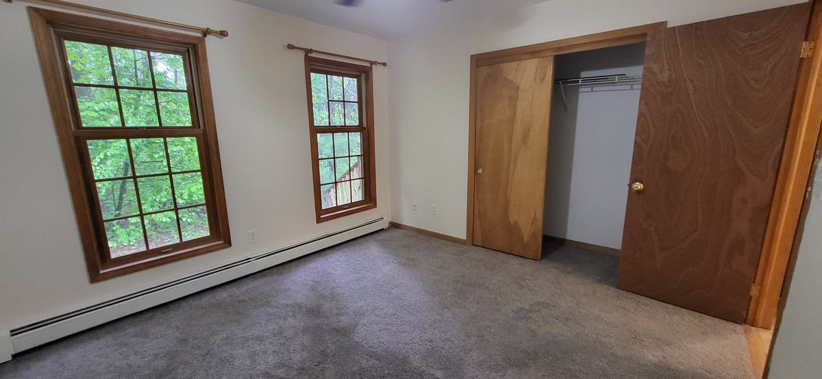 Building Photo - 45 Laurel Hollow Rd