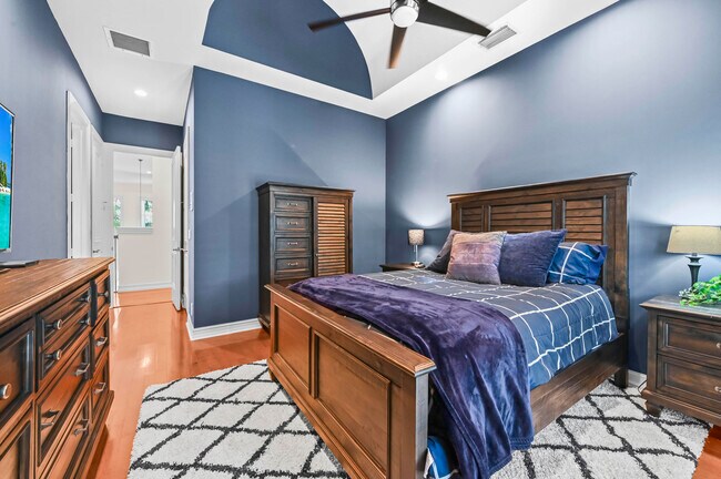 Building Photo - 17665 Middlebrook Way