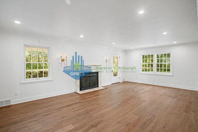 Building Photo - Elegant Fox Chapel 4-Bedroom, 3.5-Bath Home