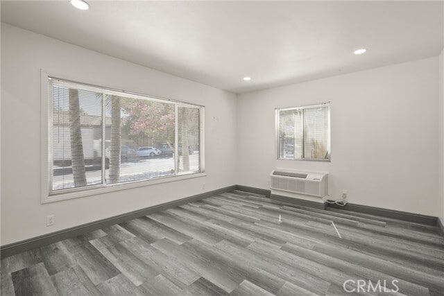 Building Photo - 14335 Hamlin St