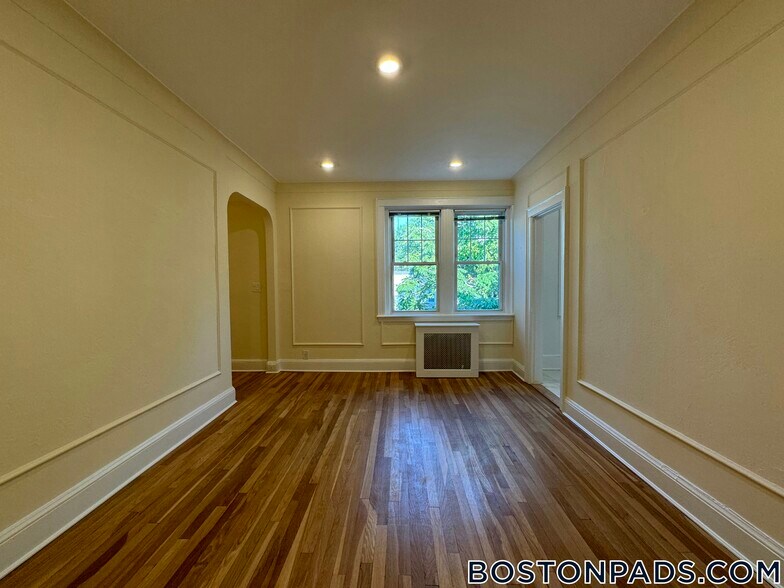 Building Photo - 100 Kilsyth Rd