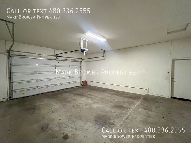 Building Photo - 1400 W Flamingo Dr