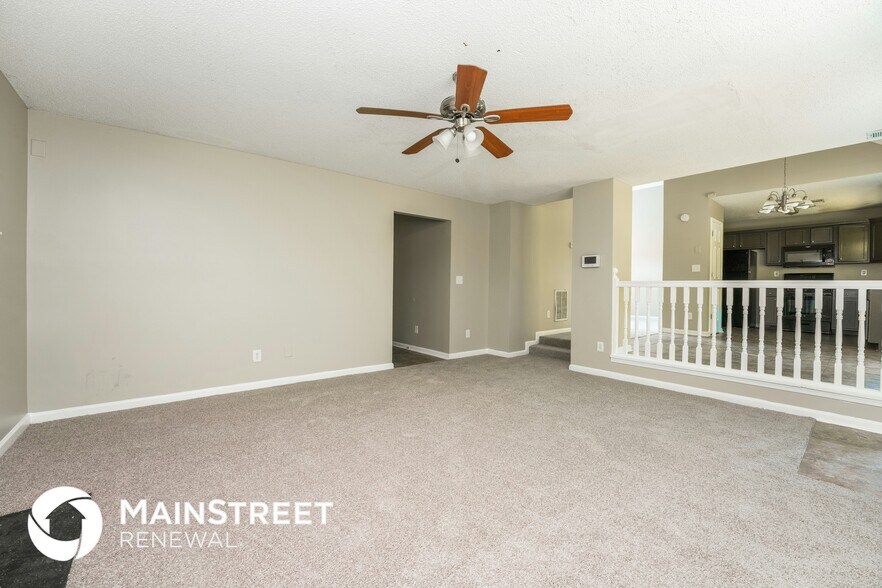 Building Photo - 540 Pecan Wood Cir
