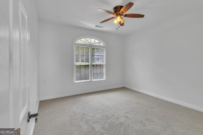 Building Photo - 320 Rissington Psge