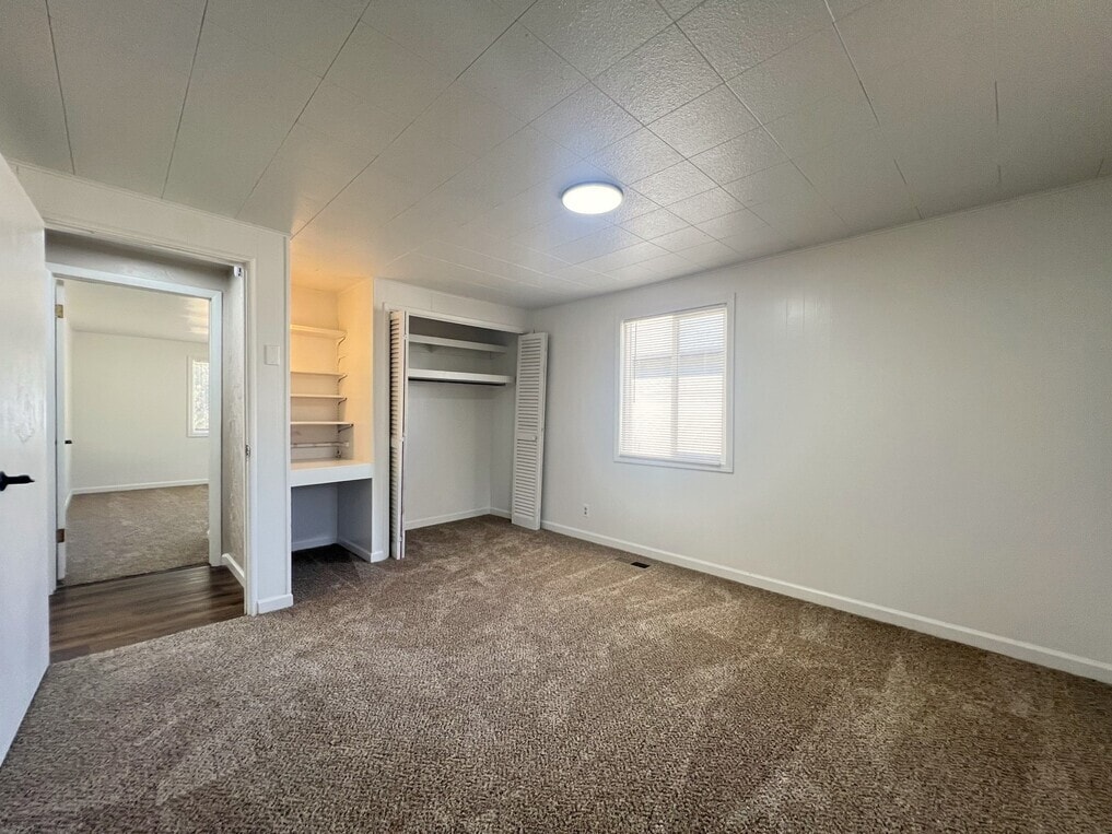 Building Photo - 8725 W Cory Ln