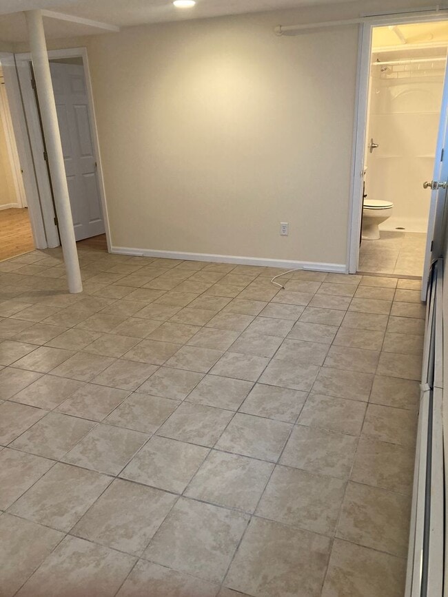 Building Photo - 60 Spruce St