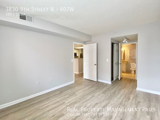 Building Photo - 3830 9th St N