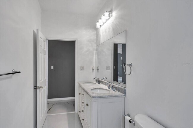 Building Photo - 14550 SW 61st Ct