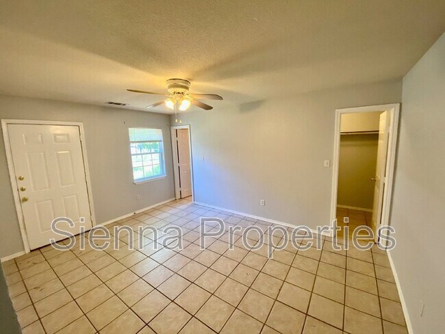 Building Photo - 6506 Santos St