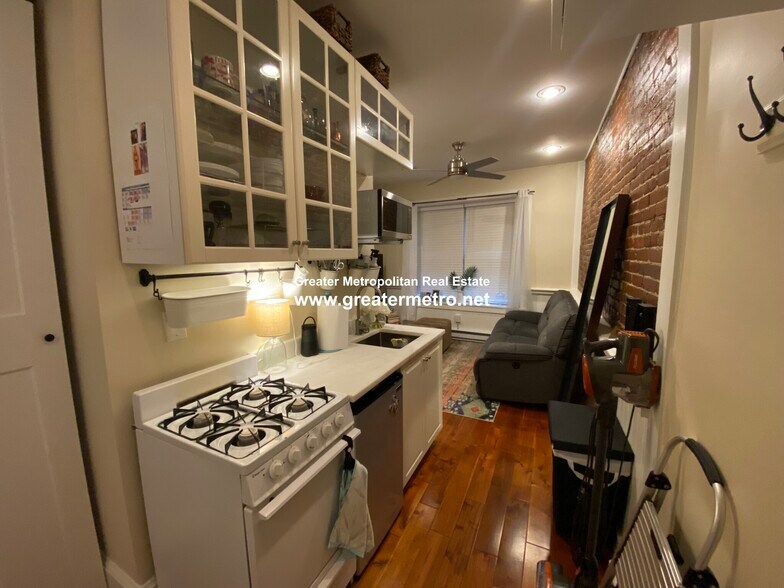 Primary Photo - 11 Unity St