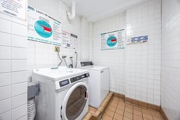 Building Photo - 347 W 57th St