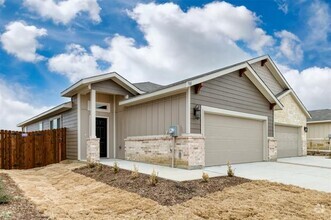 Building Photo - 701 Fallow Dr