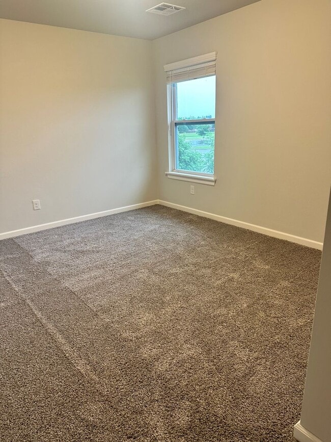 Building Photo - First Month Free!