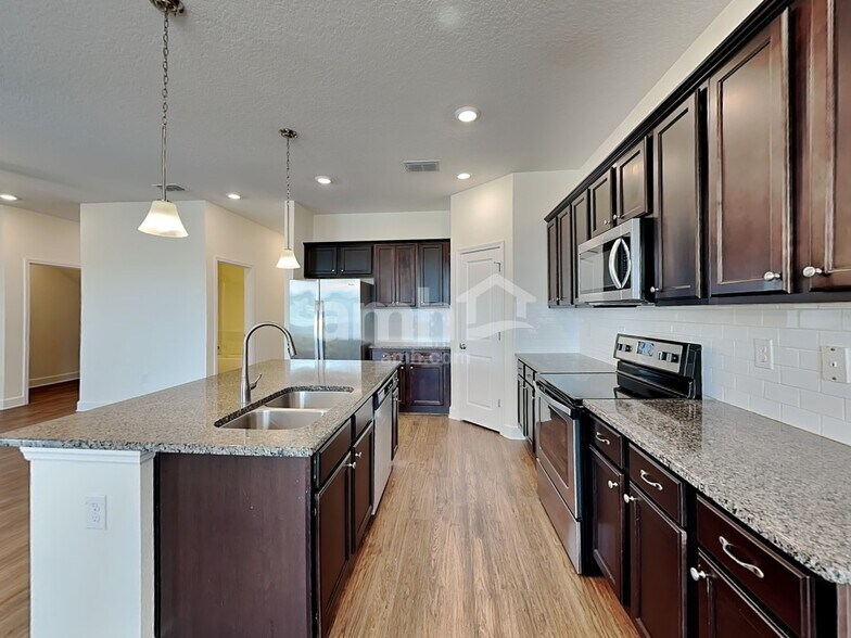 Building Photo - 4324 Reisswood Loop