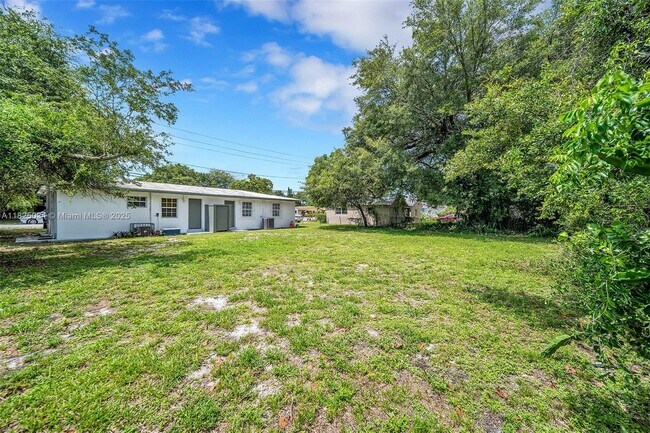 Building Photo - 2125 NW 91st St