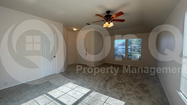 Building Photo - 3003 Elderberry Dr