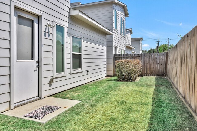 Building Photo - 2209 Padron Pl