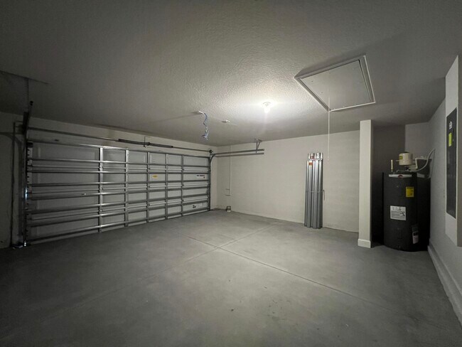 Building Photo - 8638 Giovanni Ave