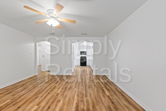 Building Photo - 1412 Hemphill St