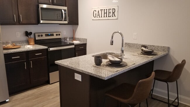 Building Photo - The Residences at 628 Maple