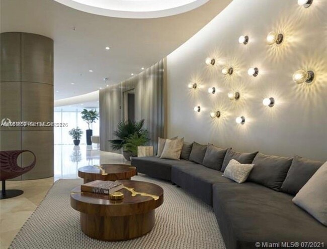 Building Photo - 10275 Collins Ave