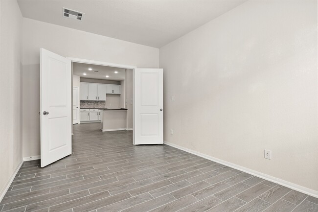 Building Photo - 2733 Arbor Edge Crossing