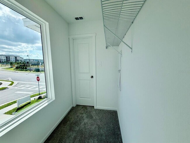 Building Photo - 1207 Orion St