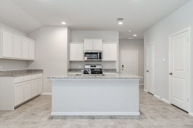 Building Photo - 5808 Piedrosa Ct