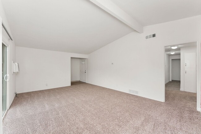 Building Photo - 6404 Stoneman Dr