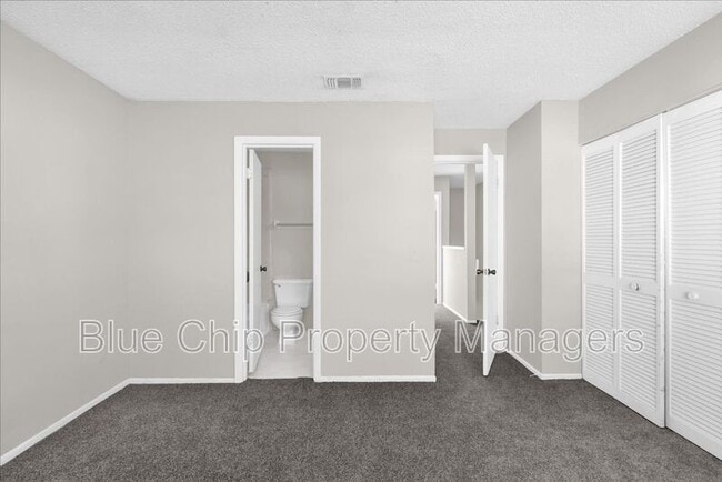 Building Photo - 203 Watts Ln