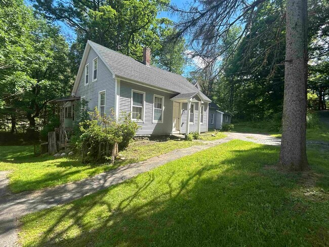 Building Photo - 776 Old Rte 8